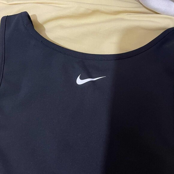 Nike Pro Cropped Tank - Picture 5 of 9
